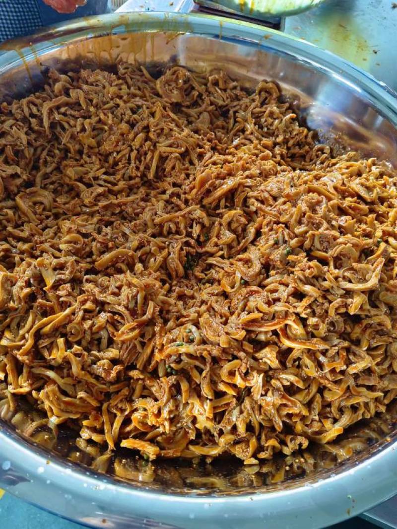 郑州优质卤味熟食，口味超棒，香辣鸭板肠、香辣肚丝