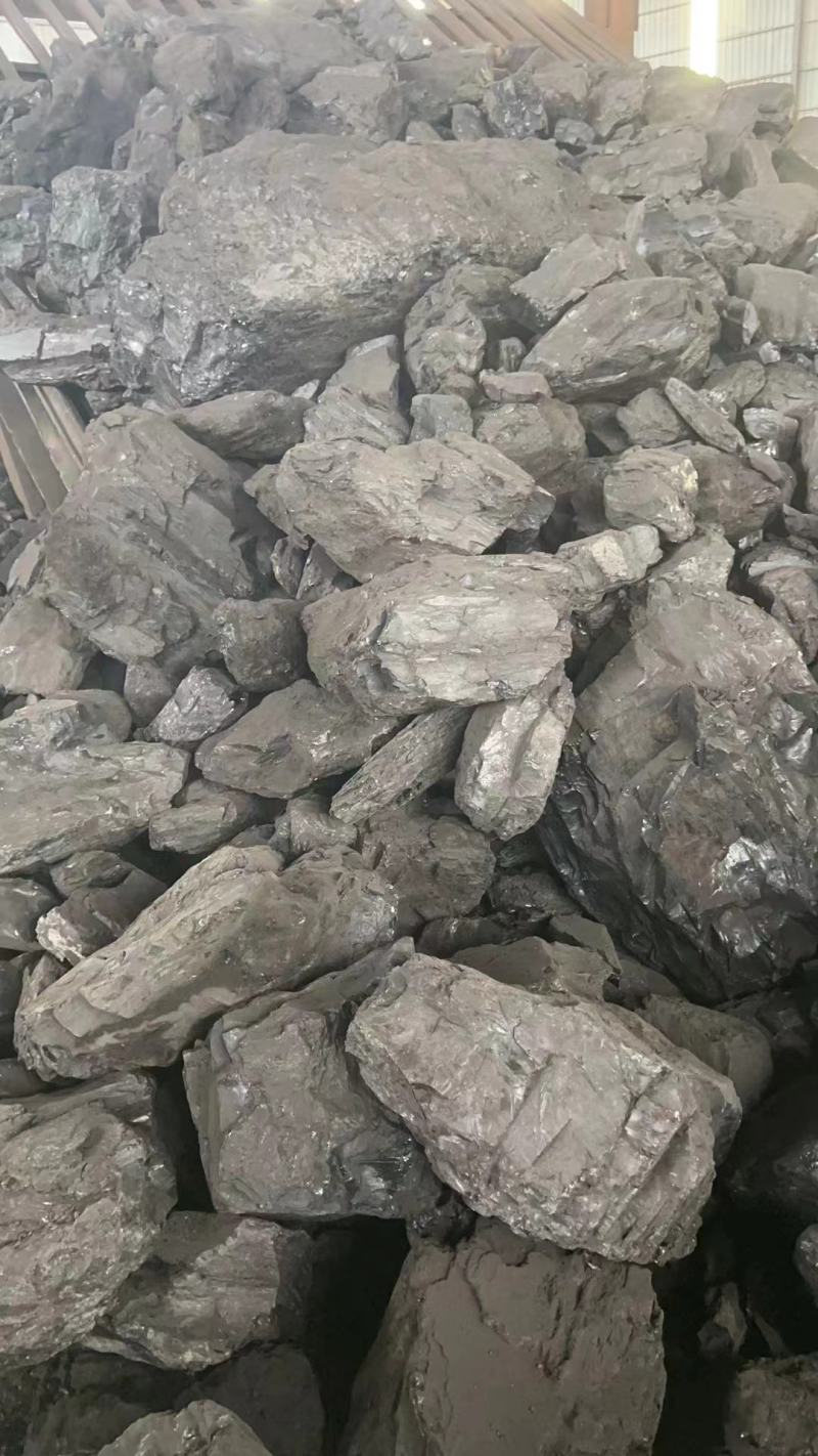 云南柴煤大块烤烟民用烤火烧烤，化白灰不结渣
