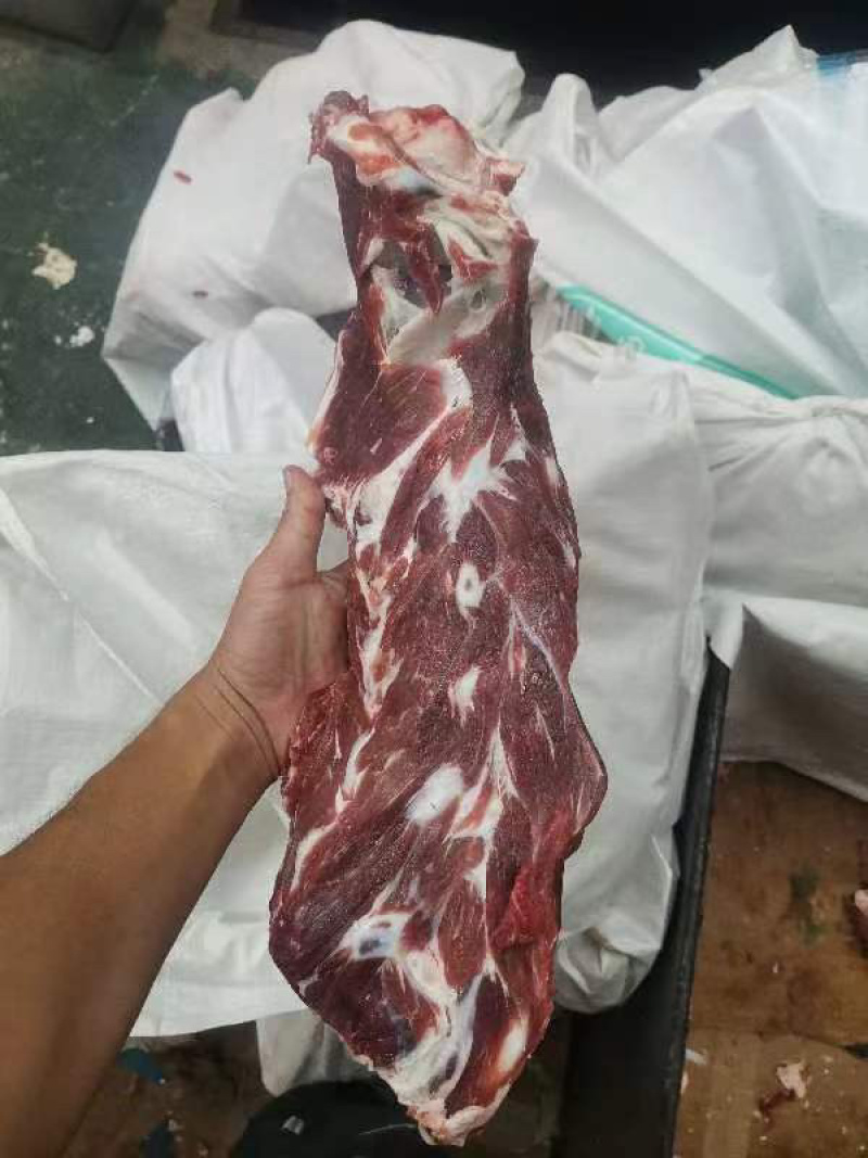 国产纯干满肉牛脖骨，品质保证，大量有货，欢迎来电咨询
