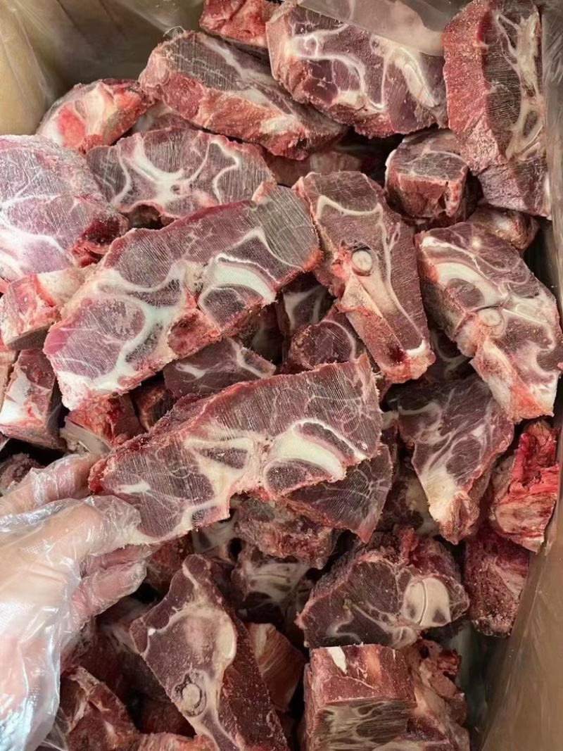 国产纯干满肉牛脖骨，品质保证，大量有货，欢迎来电咨询