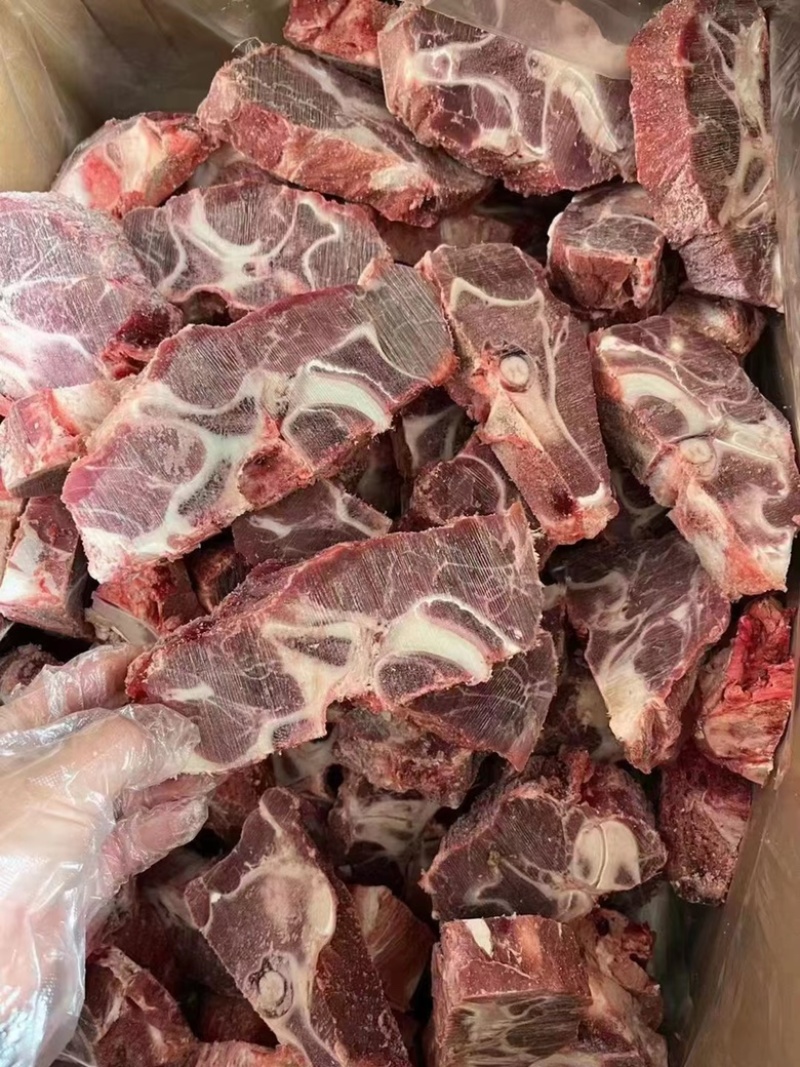 国产纯干满肉牛脖骨，品质保证，大量有货，欢迎来电咨询