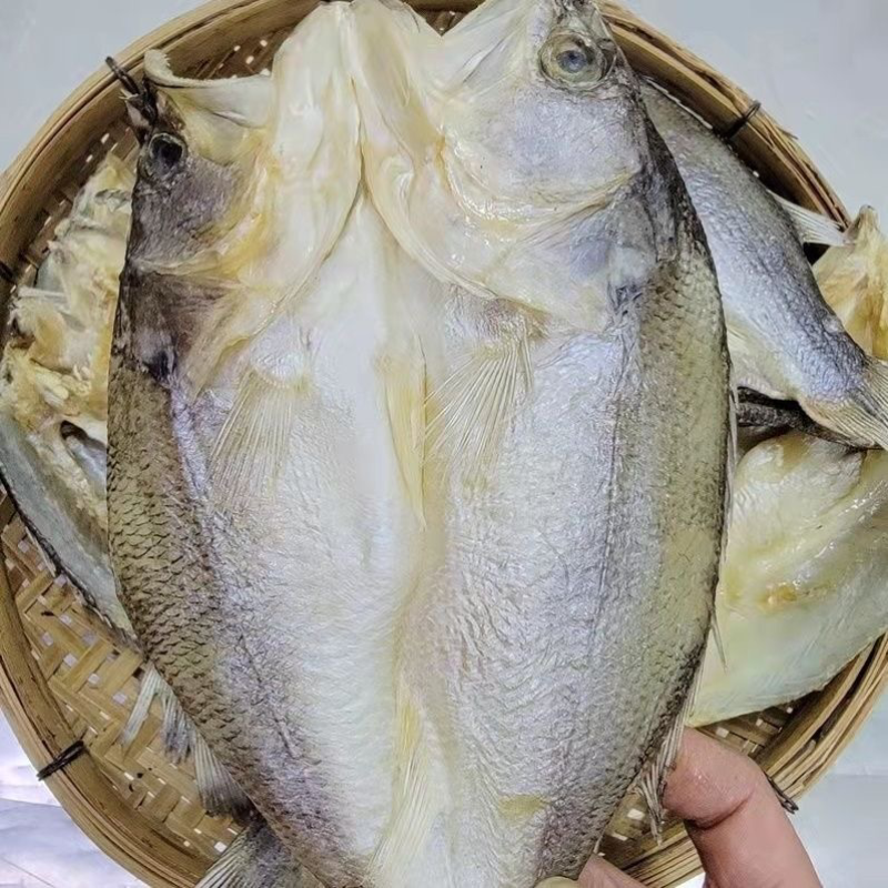 鲈鱼展会地摊电商开边鲈鱼干淡水鲈鱼干卢仔卢肉特大号鲈鱼干