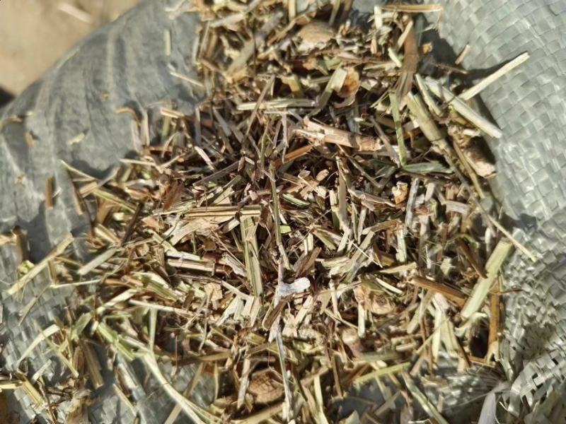 花生秧，常年出售优质，牛草，羊草，无土，无地膜