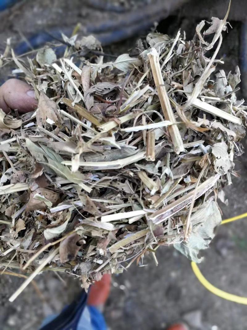 花生秧，常年出售优质，牛草，羊草，无土，无地膜