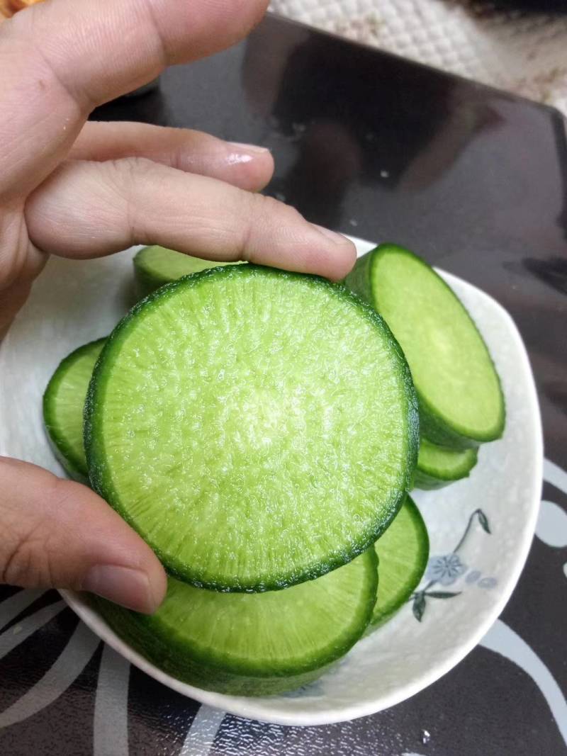 丹东马市岛水果萝卜