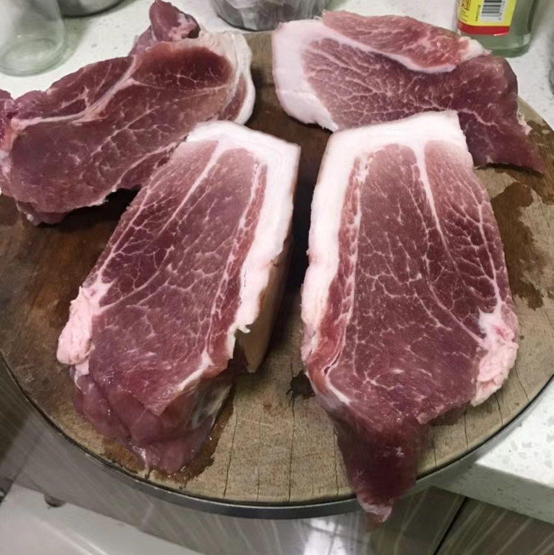 新鲜猪腿肉，手续齐全，价格便宜