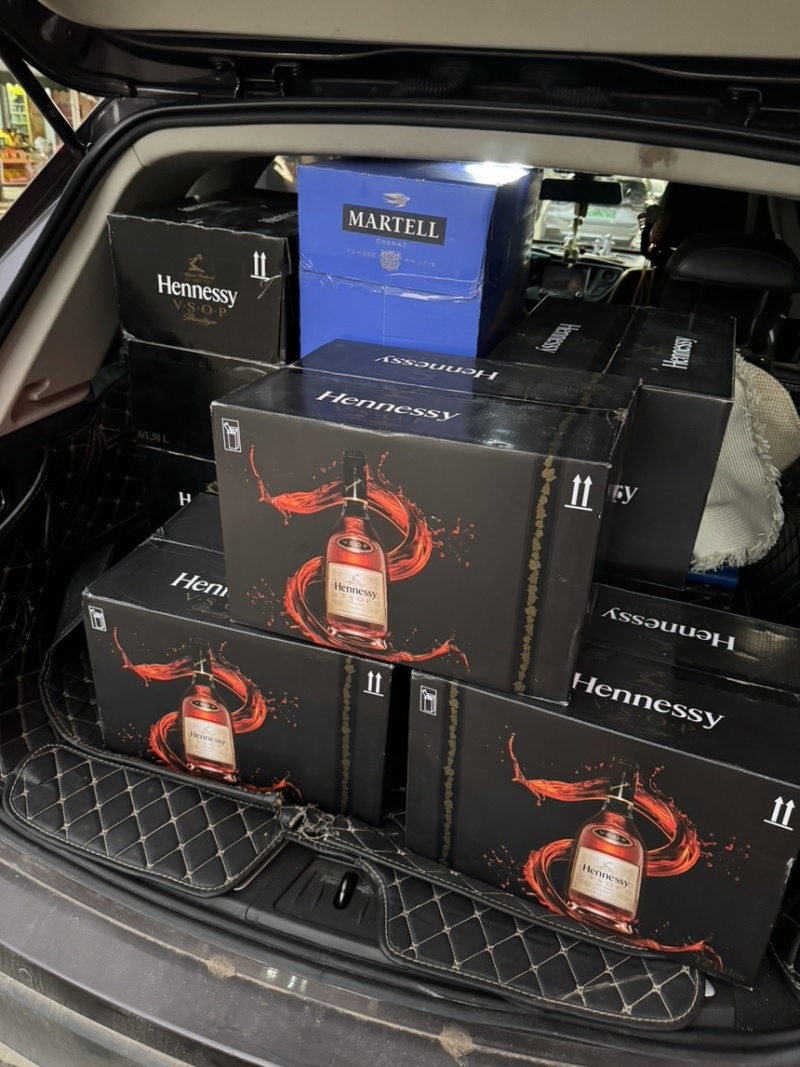 酒吧夜班处理酒水洋酒野格一手货源批发