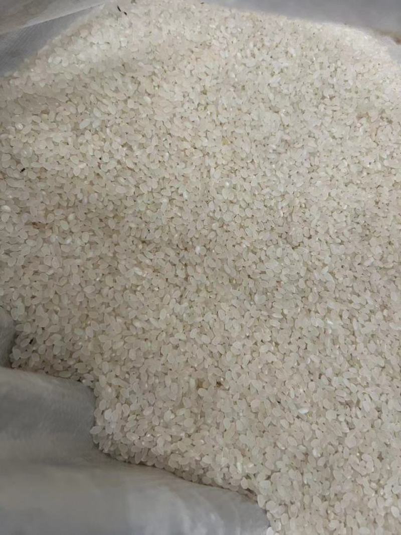 收购公司超期残次品食品，饼干，面包糖粉下角料，湿豆，烂豆