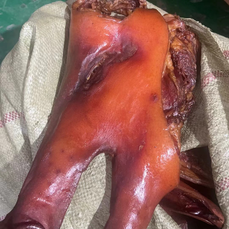 去骨腊半边猪头（腊肉香肠源头工厂量大从优）