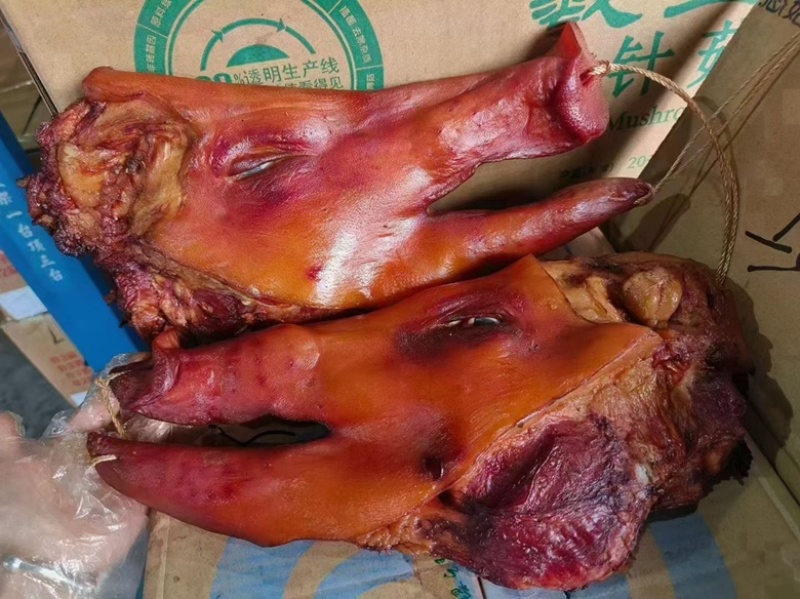 去骨腊半边猪头（腊肉香肠源头工厂量大从优）