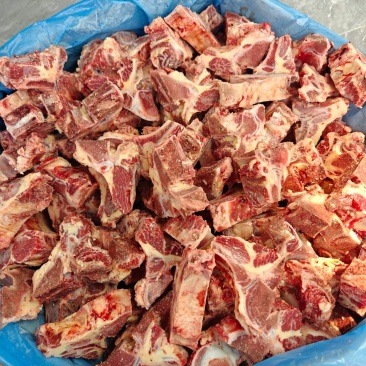 牛脊骨块