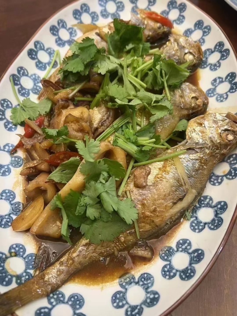 深海小黄鱼，舟山小黄鱼肉厚、体肥、鲜嫩蒜瓣肉质