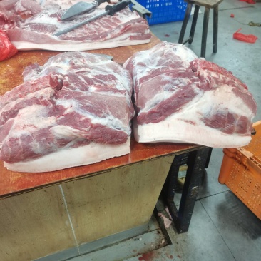 精修前腿肉，土猪肉肉质新鲜量大价优欢迎咨询