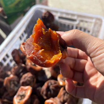 无任何添加的柿饼