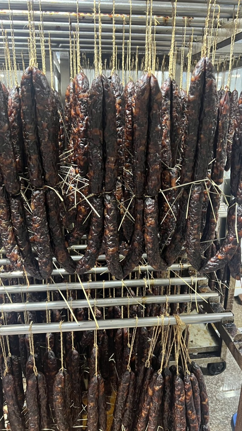 绍兴安昌风味酱香肠20斤散装酱肠批发猪肉腊肠批发