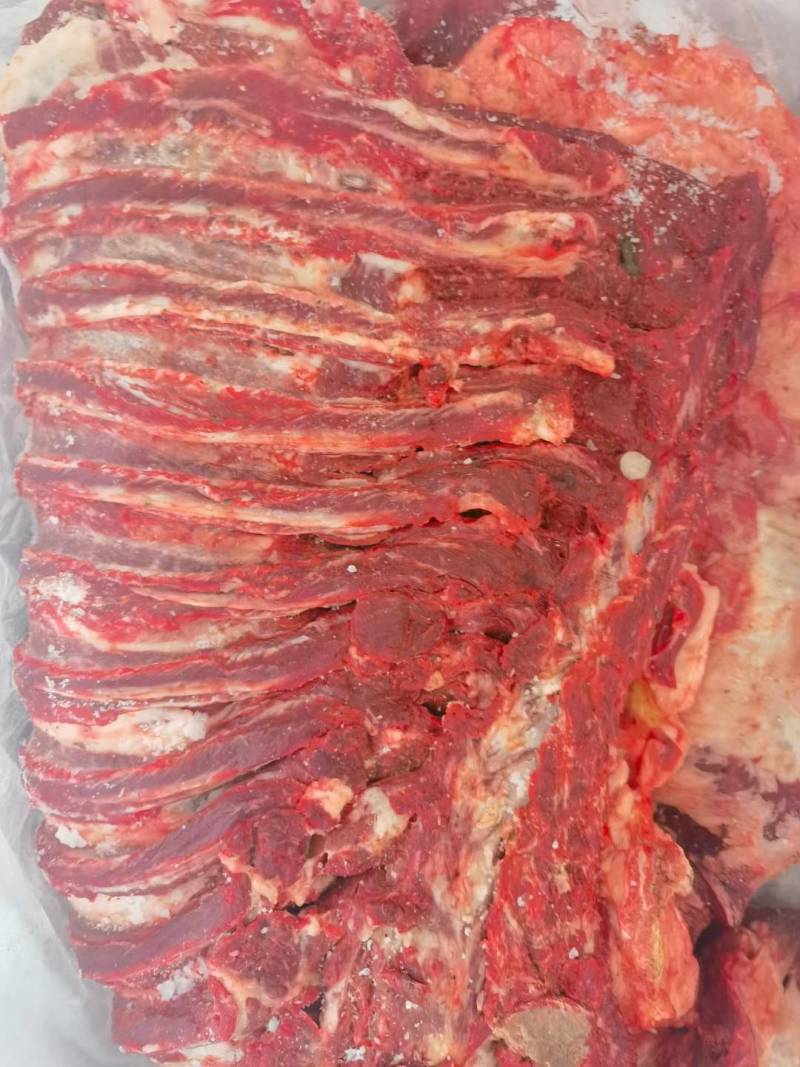 马肉精选供应颜色新鲜质量保证欢迎新老顾客光临选购