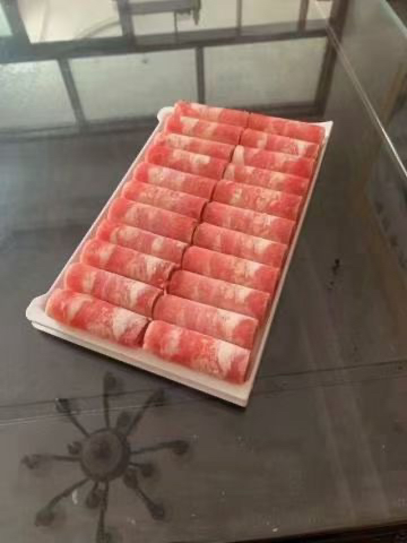雪花肥牛切片，本厂按照客户需要定做货源充足全国发货需要