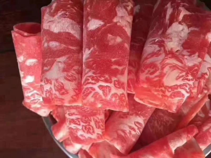 雪花肥牛切片，本厂按照客户需要定做货源充足全国发货需要