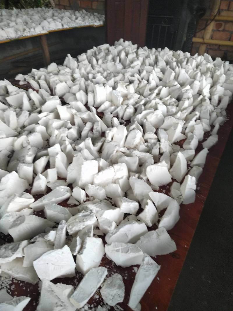 纯手工加工，干净卫生，自然阴干，无任何添加剂，良心产品