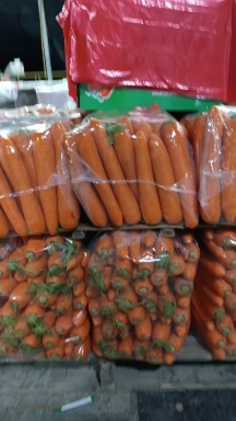 【牛商推荐】开封精品红萝卜大量有货，三红萝卜
