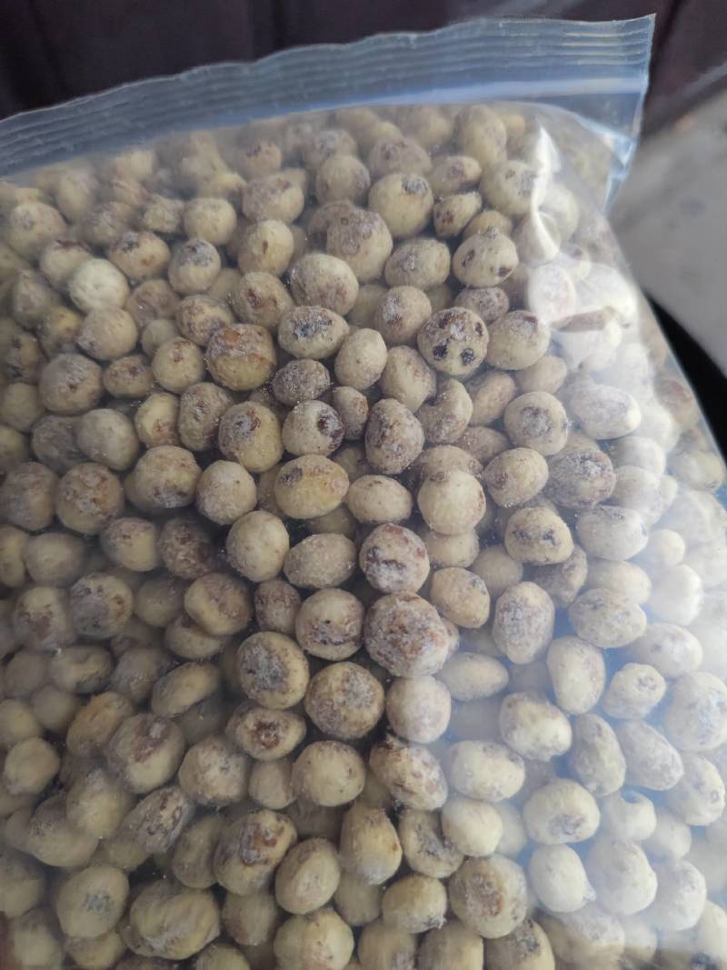 新疆脱皮油莎豆，一手货源，产地直发，品质保证，欢迎采购
