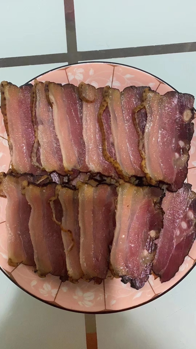烟熏五花腊肉二刀腊肉纯肉香肠黑五花黄五花腊肉