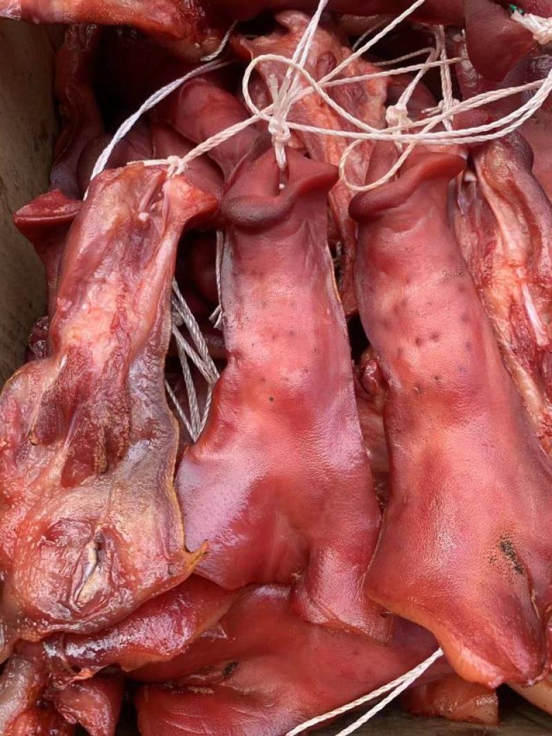 2023烟熏猪拱嘴猪嘴腊猪嘴烟熏猪嘴腊肉香肠库房现货