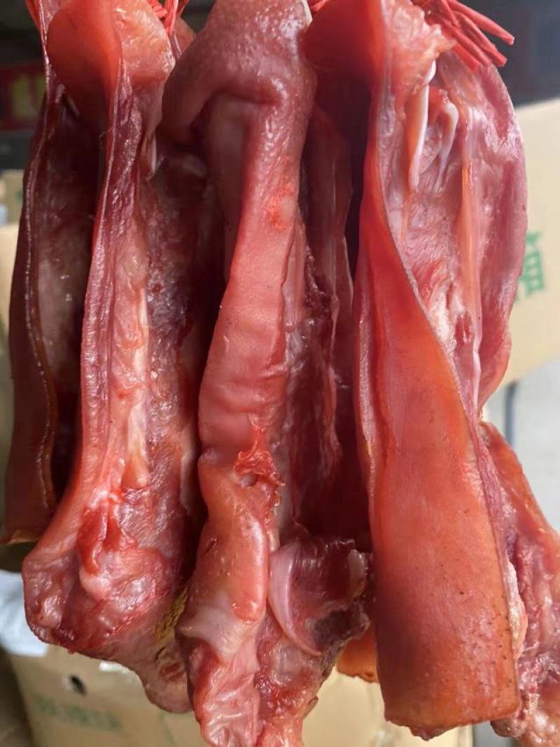 2023烟熏猪拱嘴猪嘴腊猪嘴烟熏猪嘴腊肉香肠库房现货