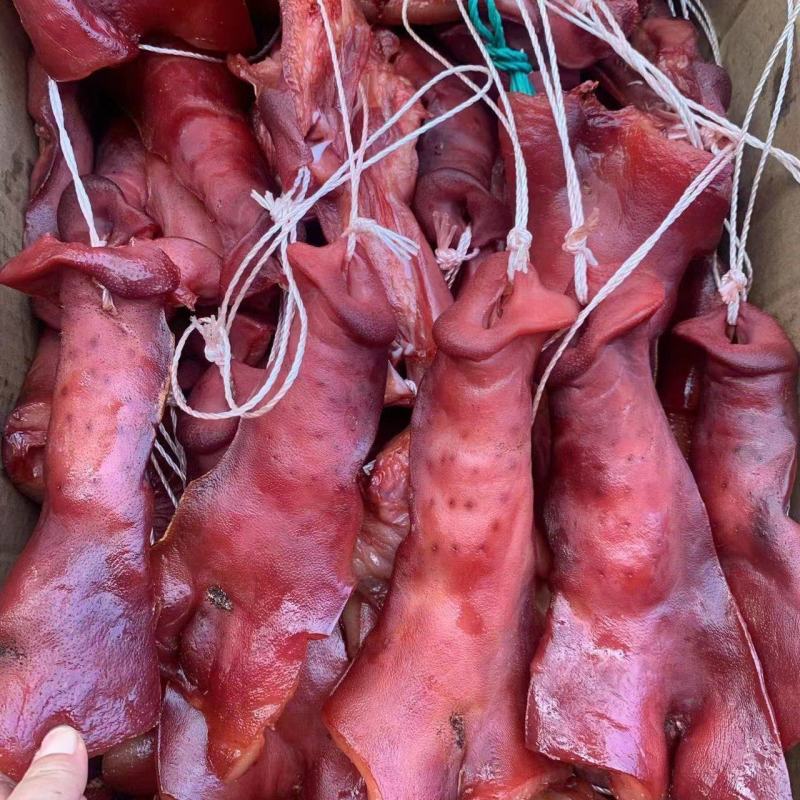 2023烟熏猪拱嘴猪嘴腊猪嘴烟熏猪嘴腊肉香肠库房现货