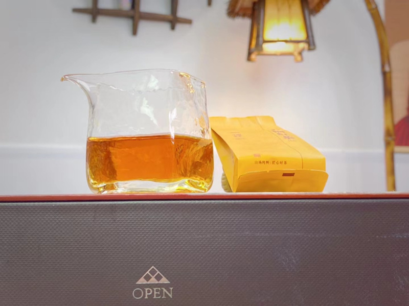 古树红茶礼盒装250克