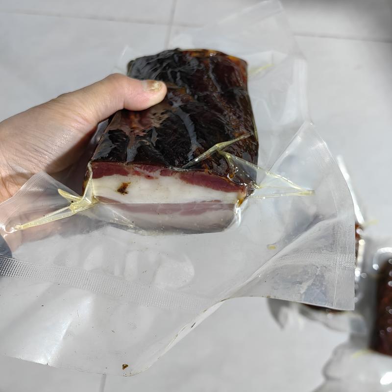 重庆精品三线腊肉、五花腊肉、真空包装直销支持贴牌一件代发
