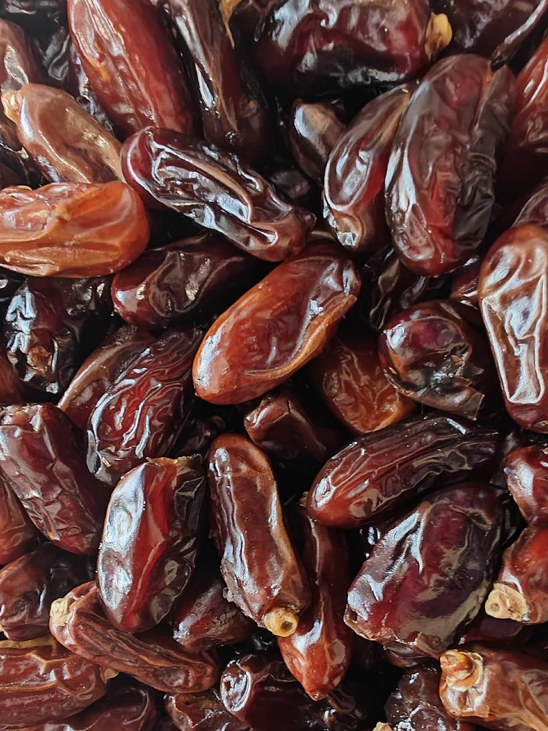 优选精品伊朗黑椰枣一手货源，现货批发，保质保量，量大优惠