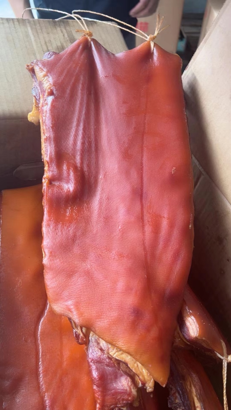 腊肉，小香猪腊肉，腊排，产地供应，现货现发欢迎来电咨询