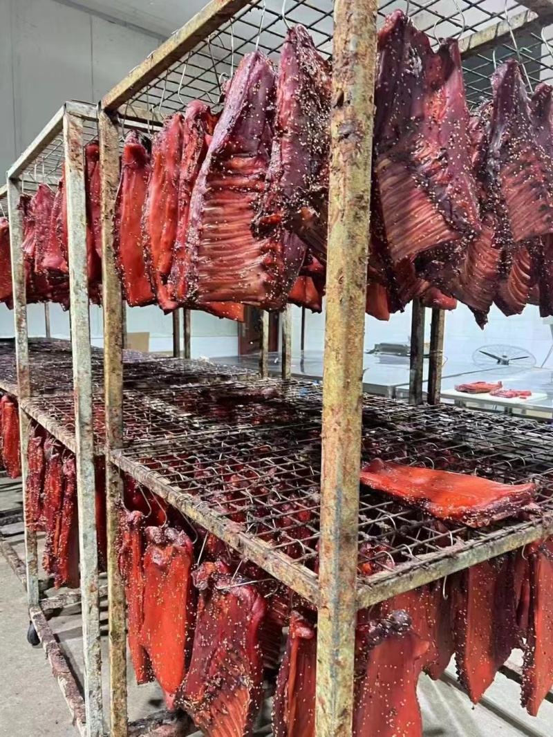 腊肉，小香猪腊肉，腊排，产地供应，现货现发欢迎来电咨询