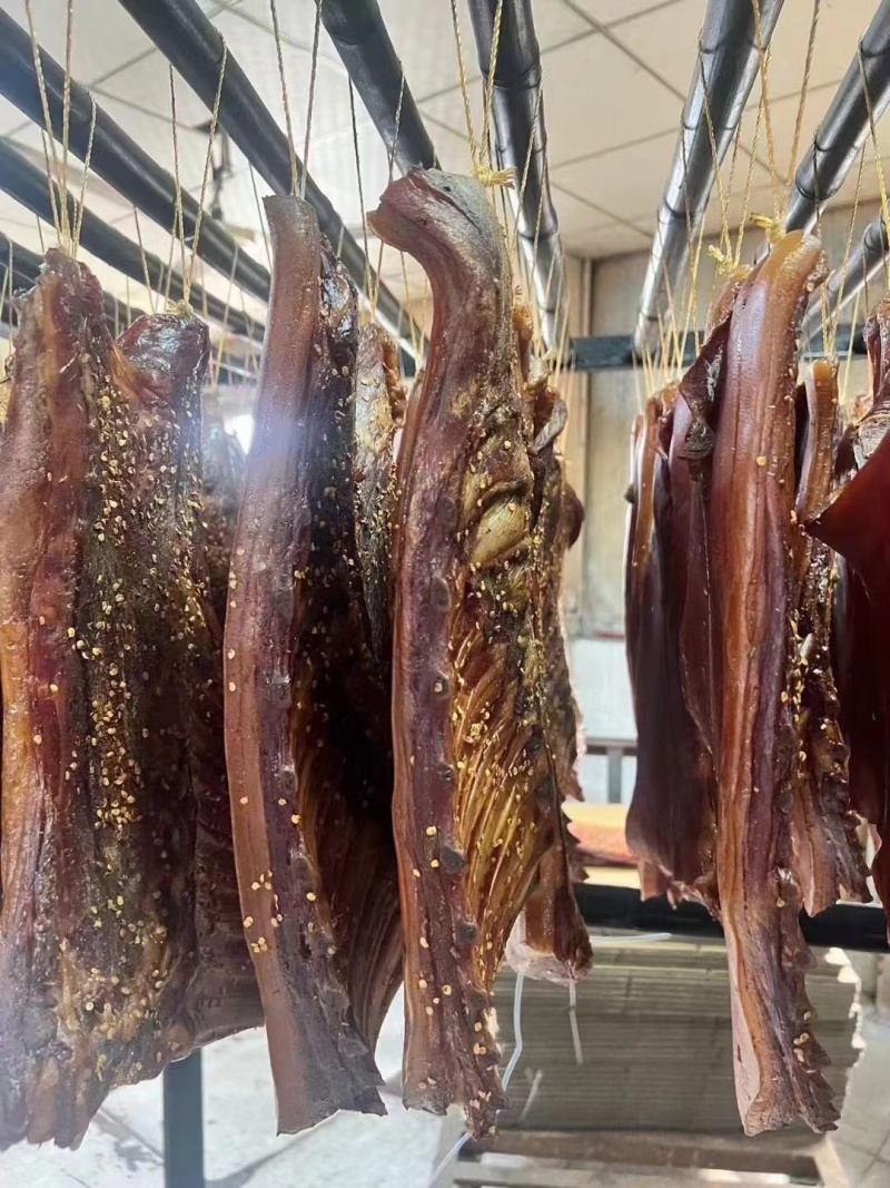 腊肉，小香猪腊肉，腊排，产地供应，现货现发欢迎来电咨询
