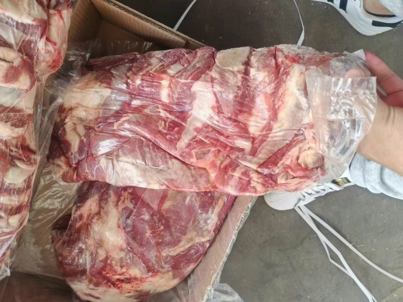 牛腩肉脖肉背肩前腱胸肉质优价廉一件也是批发