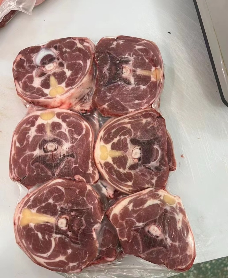 羔羊满肉羊脖可免费加工剧段，炖烤都非常不错价格合适电联优惠