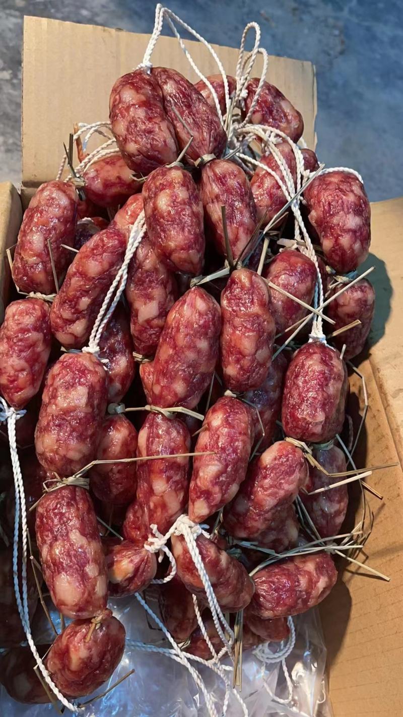 腊肠肉肠纯肉香肠广味香肠广味腊肠干度好味道好价格美丽