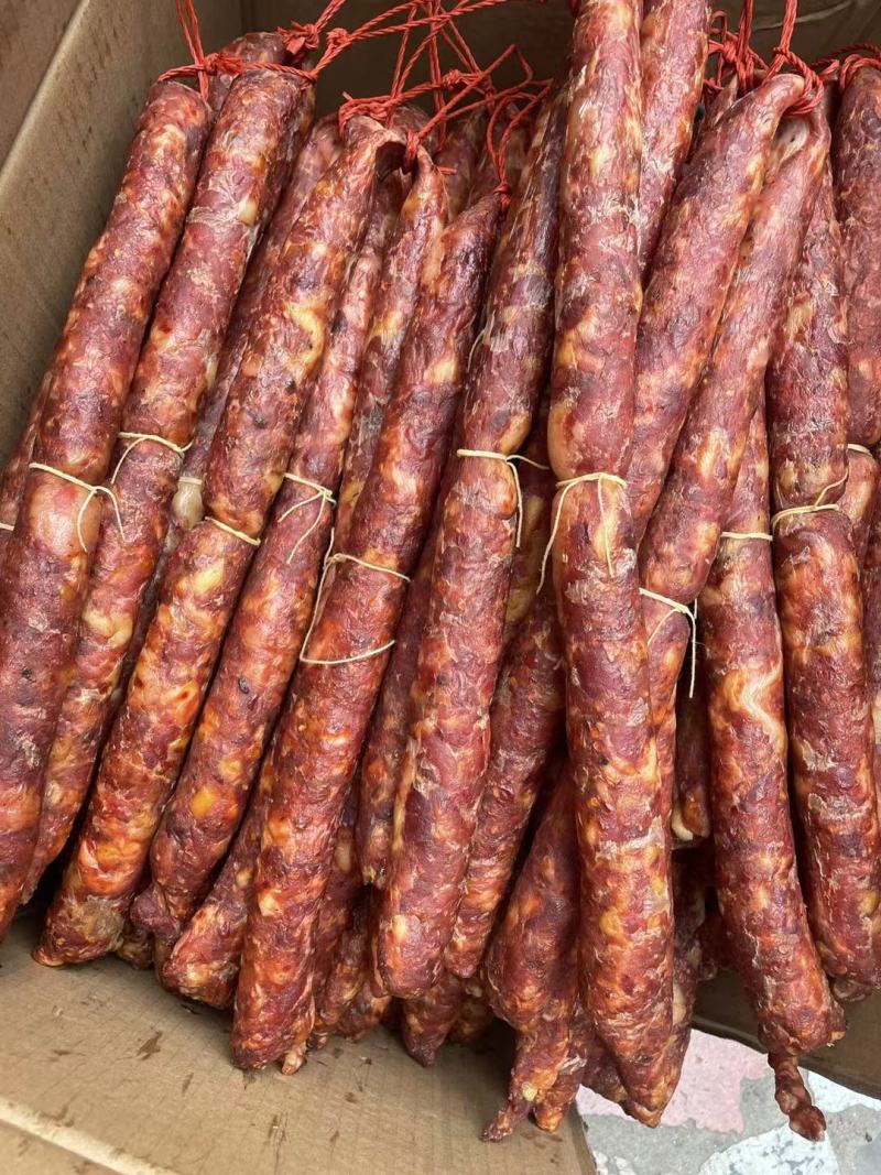 四川麻辣香肠腊肉腊肠特产农家手工自制腊味烟熏辣肠猪肉烤肠