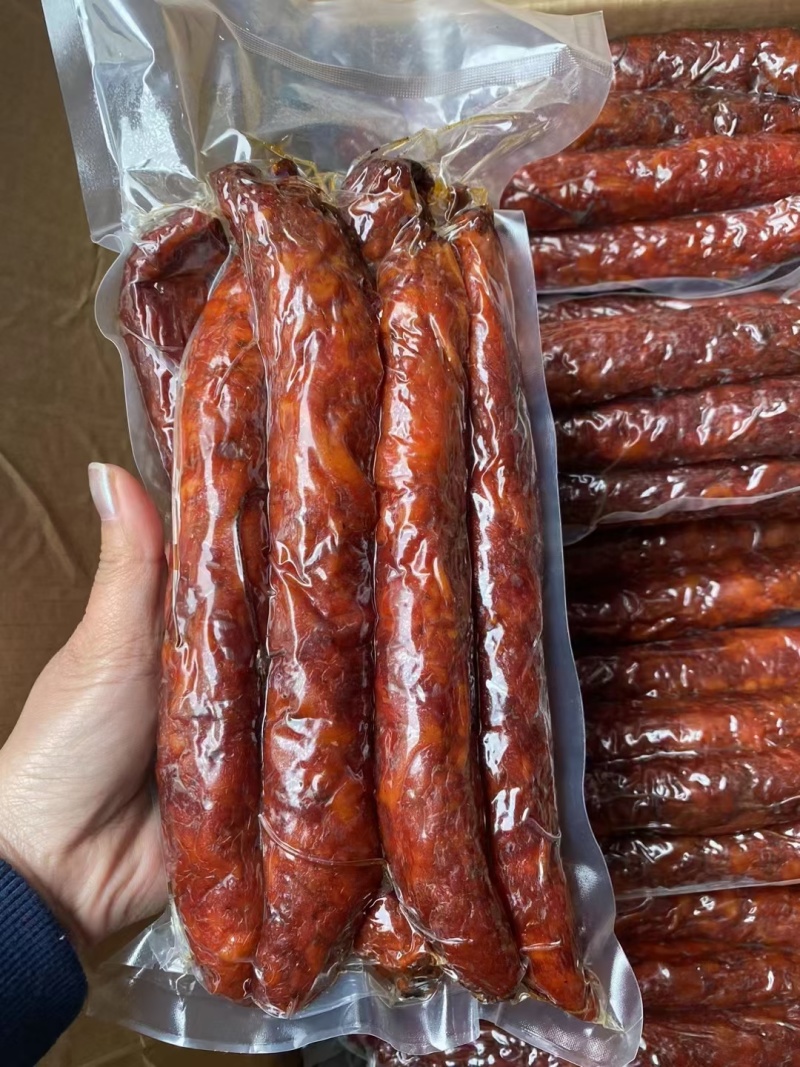 四川麻辣香肠腊肉腊肠特产农家手工自制腊味烟熏辣肠猪肉烤肠