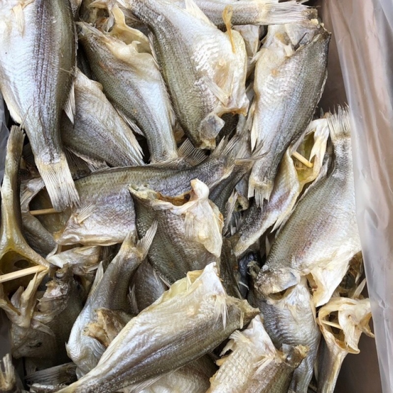 鲈鱼干展会地摊电商淡水鲈鱼干加洲鲈鱼卢仔卢肉特大号鲈鱼干