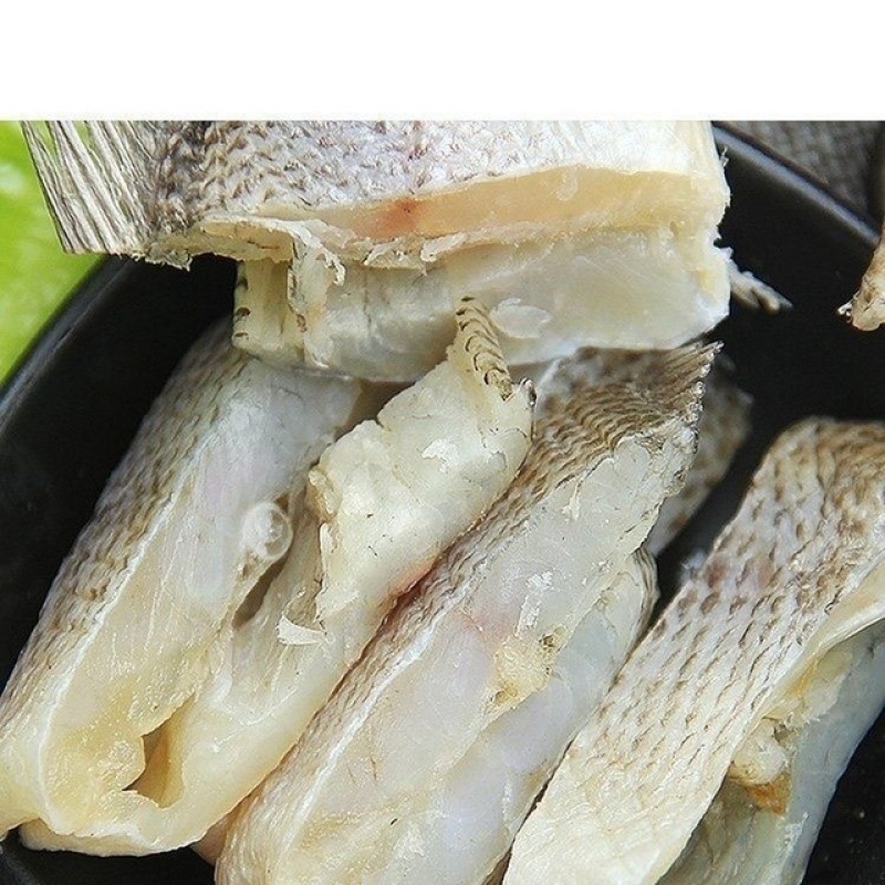 鲈鱼干展会地摊电商淡水鲈鱼干加洲鲈鱼卢仔卢肉特大号鲈鱼干