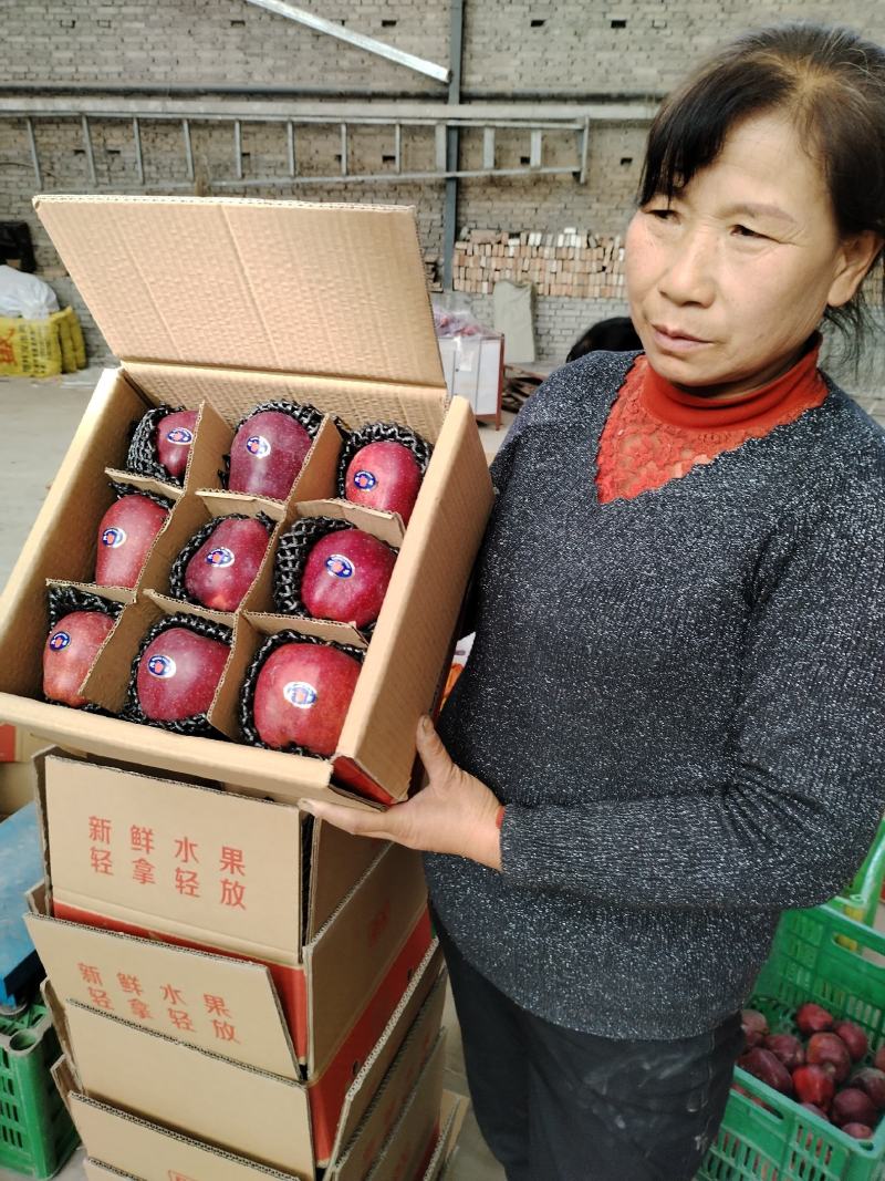 精品花牛果，冷库特级果农一手货源量大从优欢迎选购