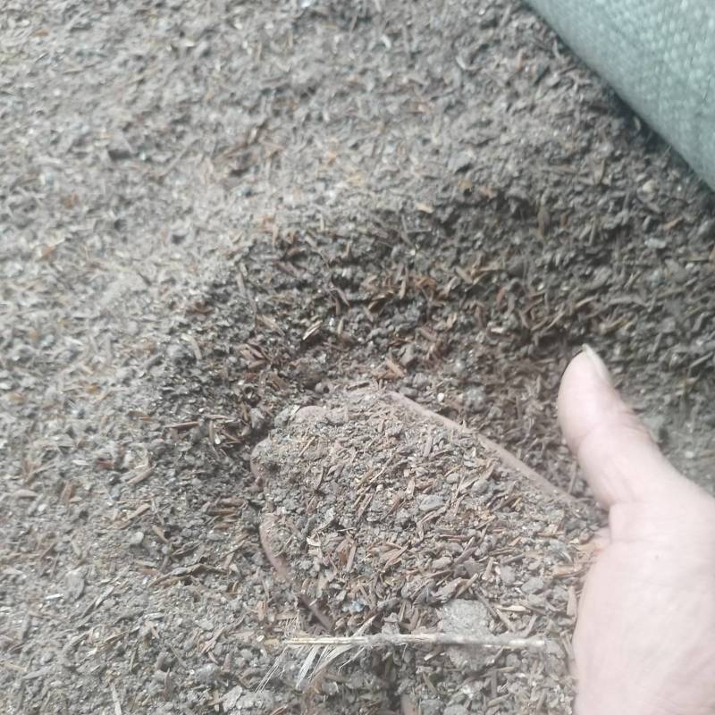 干鸡粪有机肥对接全国，透明价格，日供万吨，实力供货