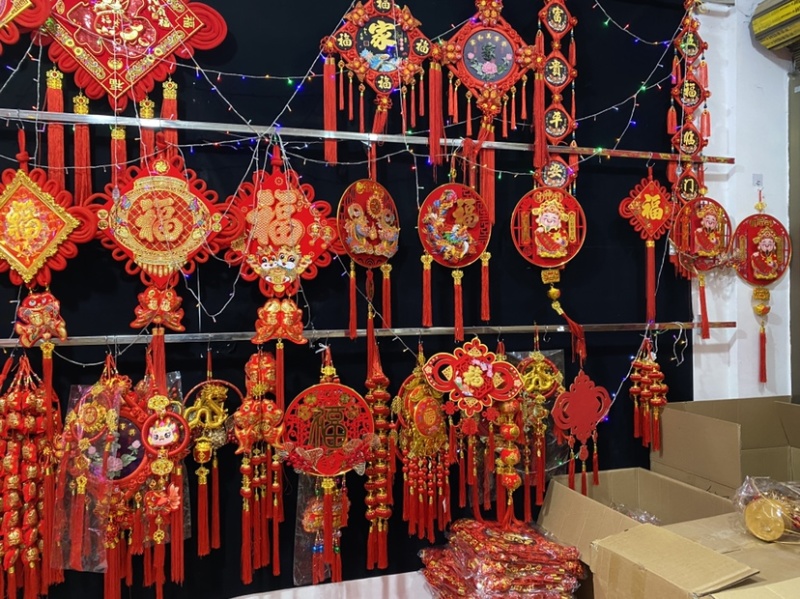 对联，灯笼，中国结，福字，窗花，挂件挂饰，生肖对贴