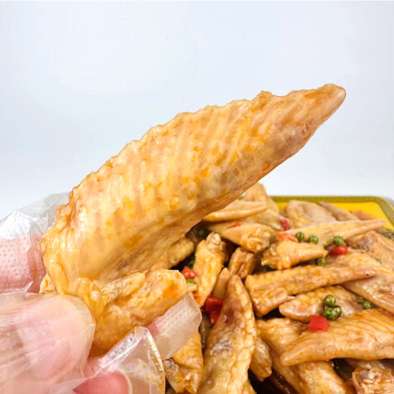 藤椒酸辣鸡翅尖批发，一袋起发，三袋包邮，全国发货送货上门