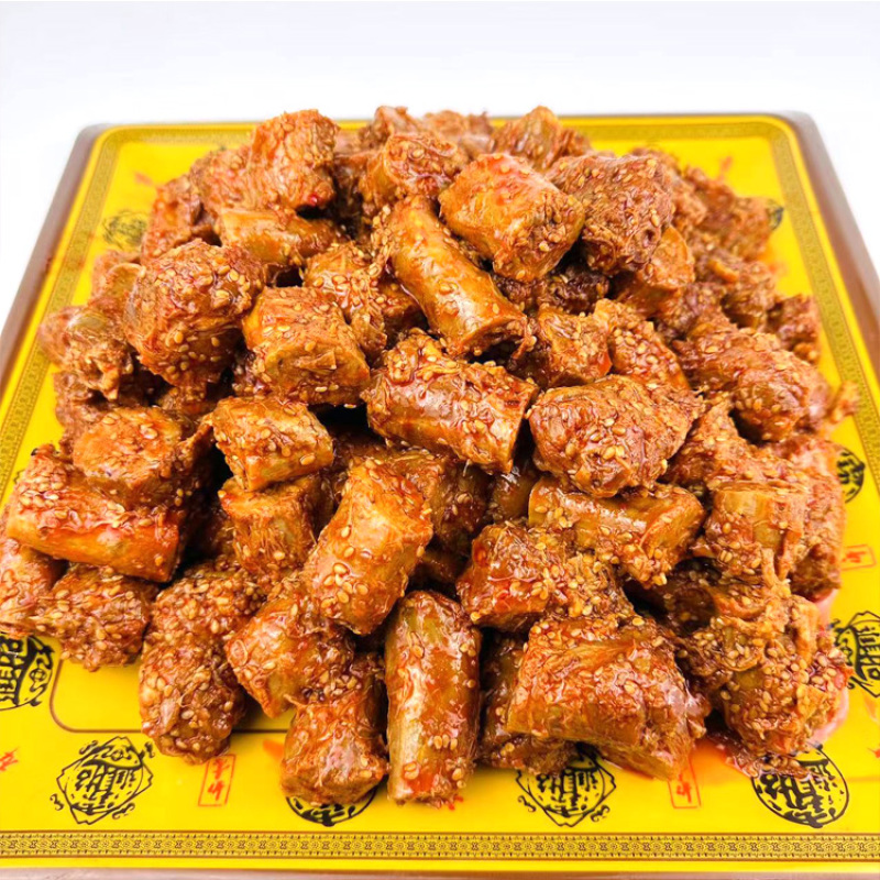 香辣藤椒鸭脖段批发，一袋起发三袋包邮全国发货送货上门