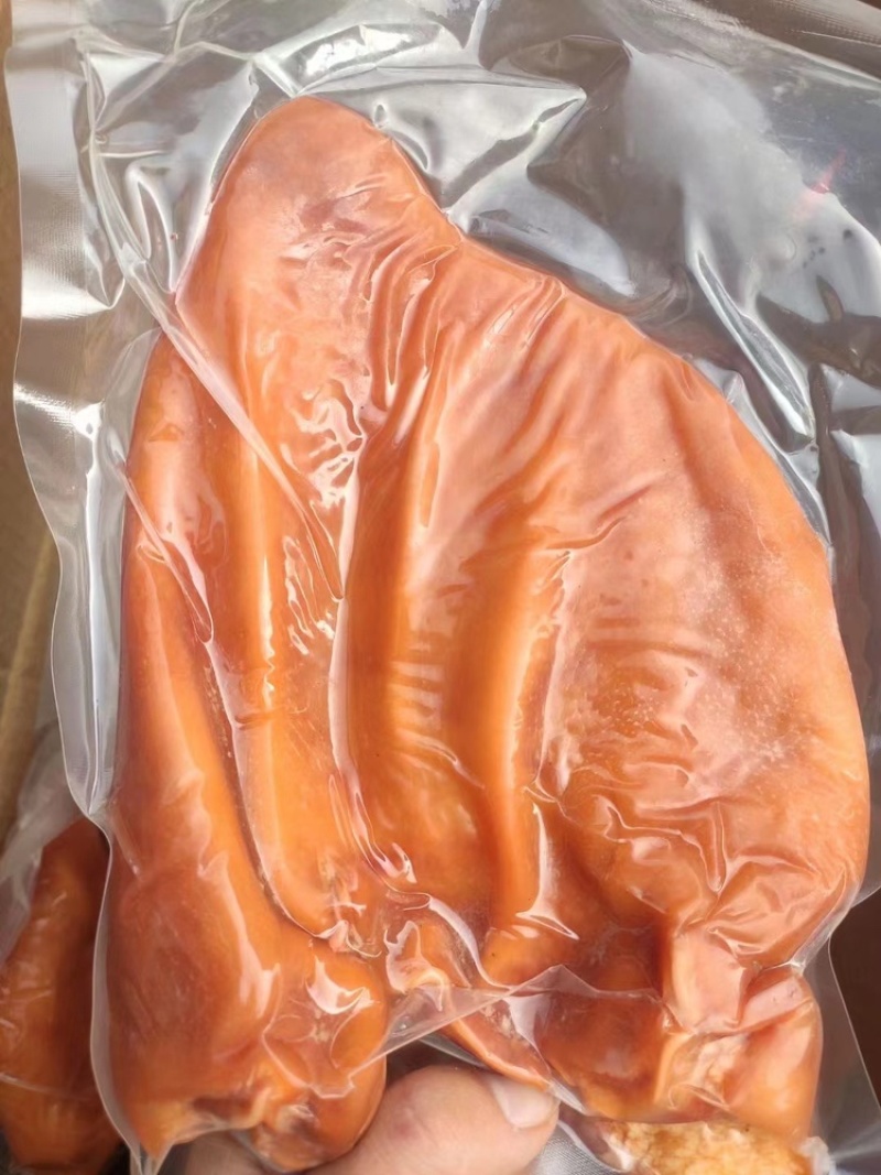 【卤猪肉】精品全熟猪耳朵20斤一件，产地一手货源欢迎联系