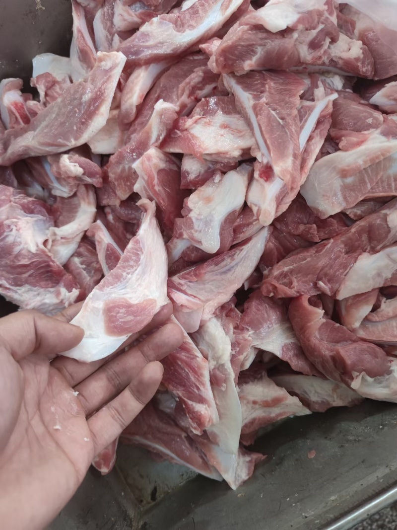 分割猪产品:月牙骨，肥猪月牙