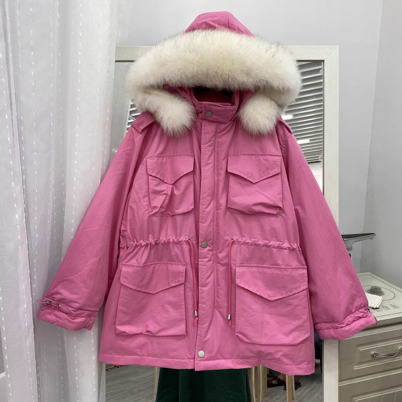 女士羽绒服400件左右，小整带杂，长短款，